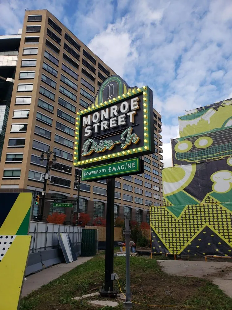 Slide of Metro Signs & Lighting