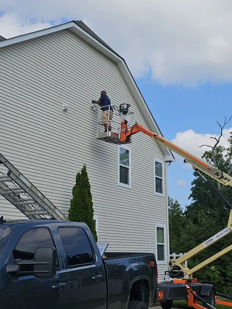 Certified outlet and switch repair experts serving White Plains, MD - Metropolitan Electrical Pros