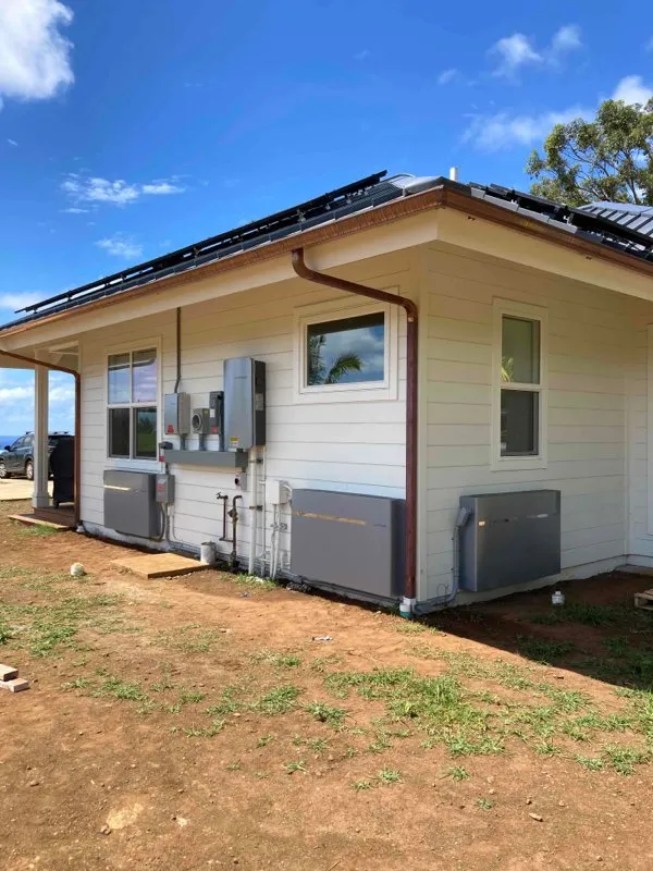 Slide of Metta Electric