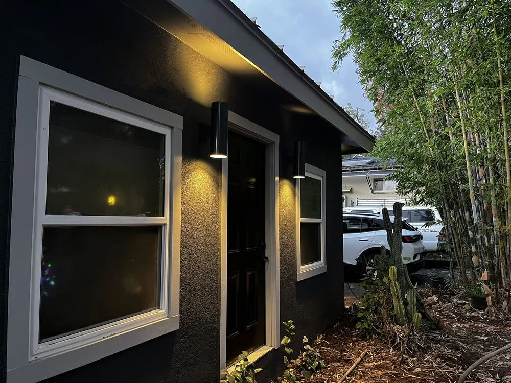 Slide of Meza Electric