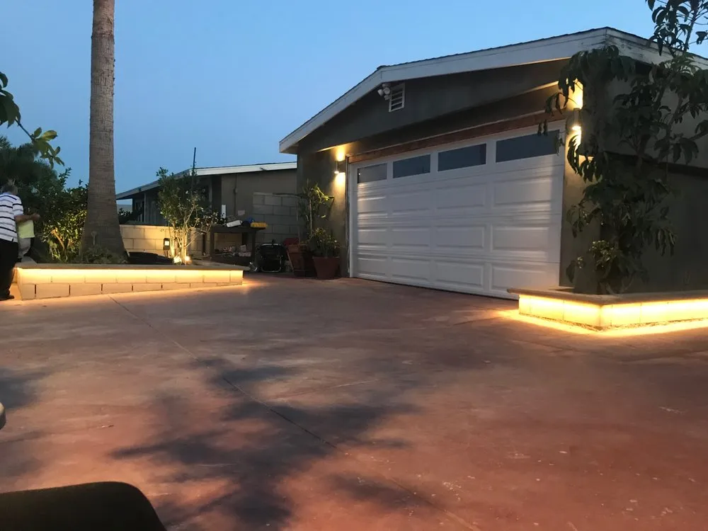 Slide of Meza Electric