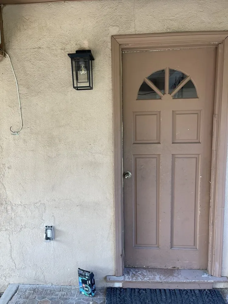 Emergency wiring installation service in ,  - Meza Electric