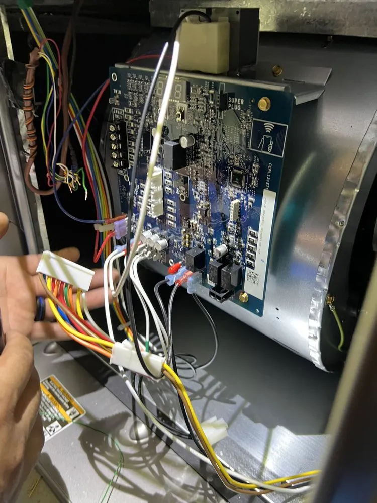 Slide of M&G Air Conditioning