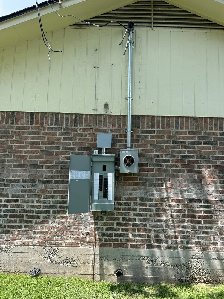 Slide of M&G Electric Contractor