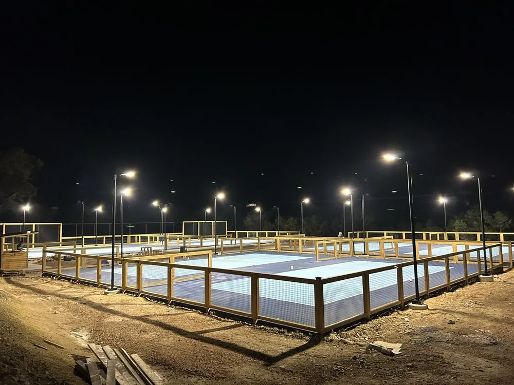 Slide of M&G Electric Contractor