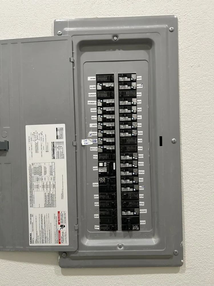 Licensed electrical repair in ,  by M&G Electric Contractor