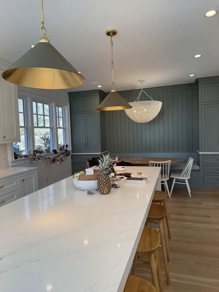 Slide of MG Hernandez Electric