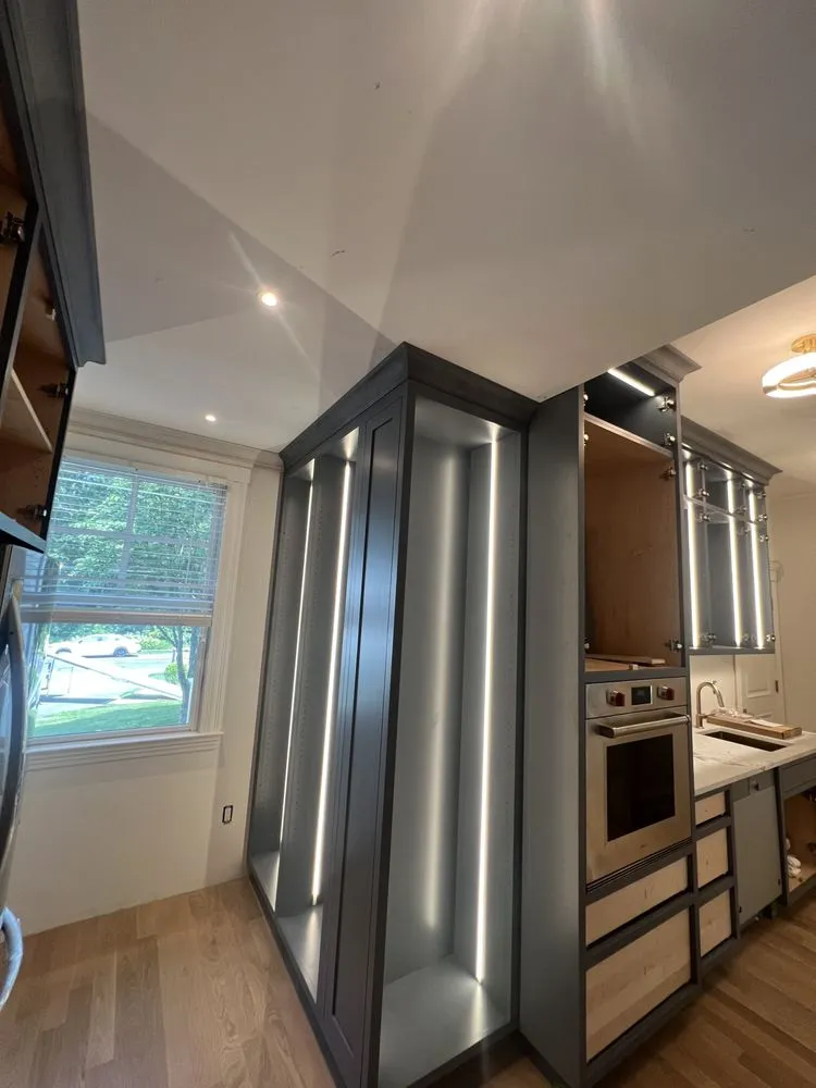 Slide of MG Hernandez Electric