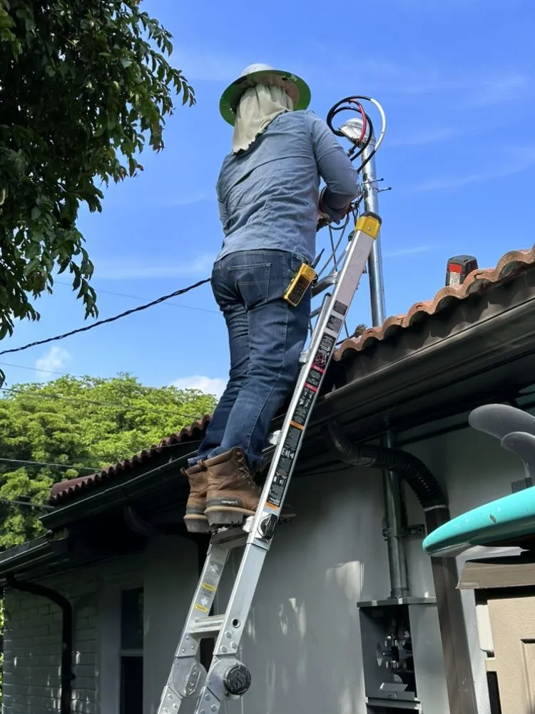 Slide of MG Power Solutions