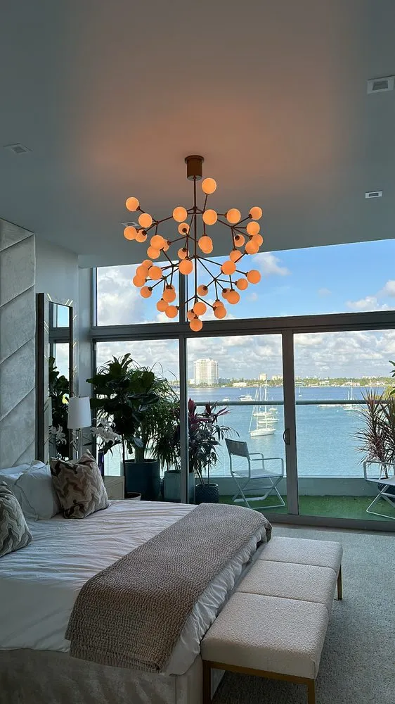 Slide of MG Power Solutions