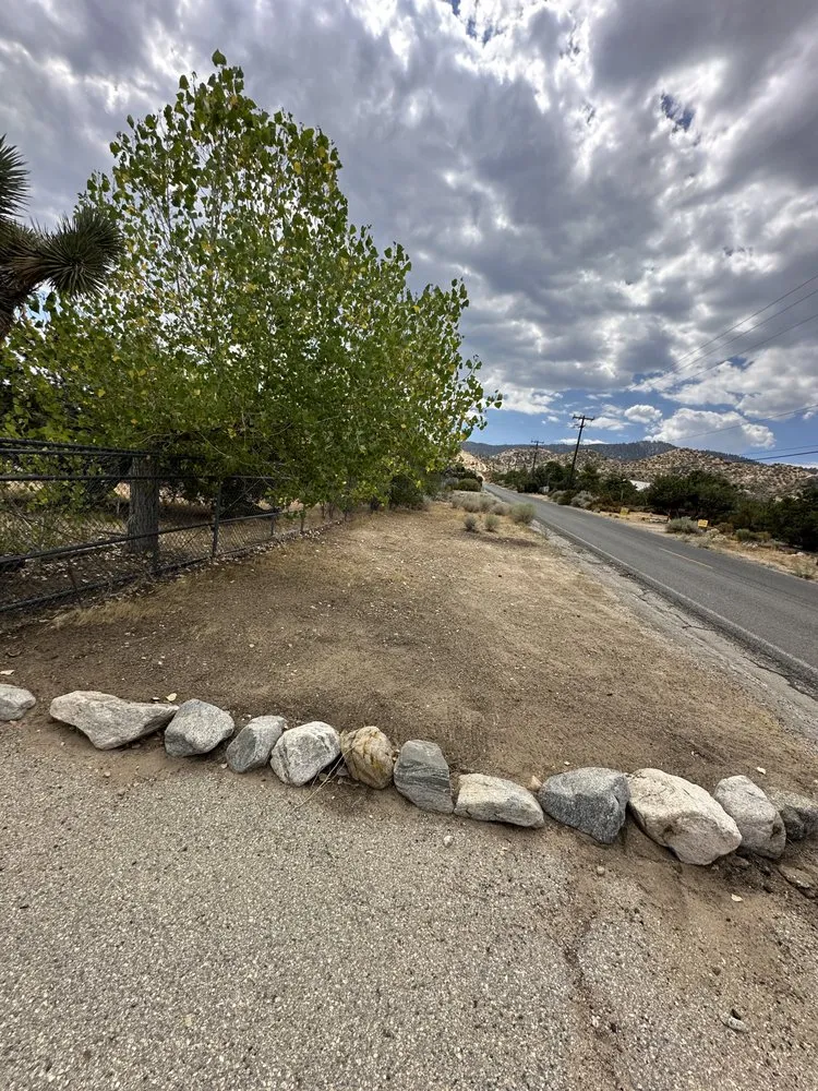 Slide of MG Quality Handyman