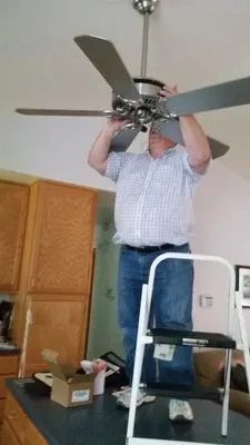 MGM Electronics Logo