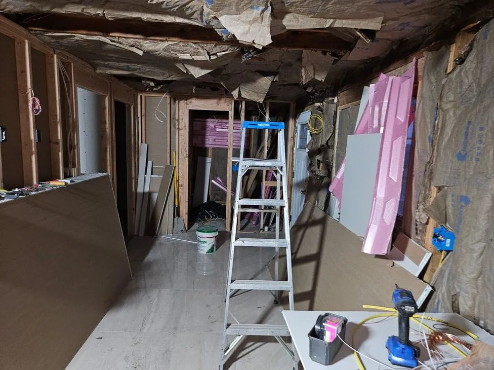 Slide of M&H Handy Services