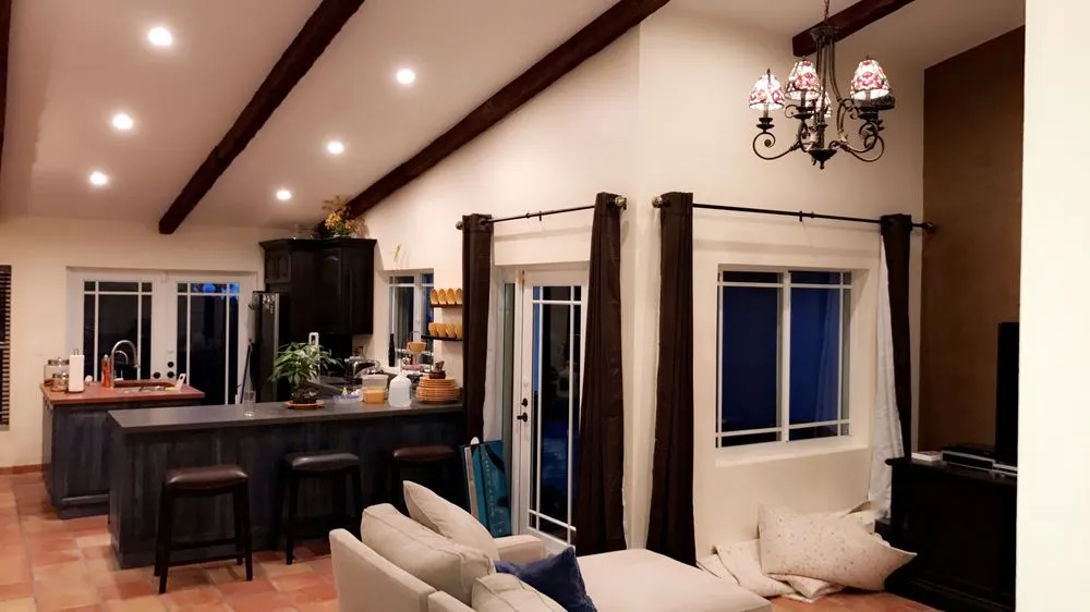Licensed electrician providing panel upgrade in Coral Gables, FL - Miami Power Electric & Lighting