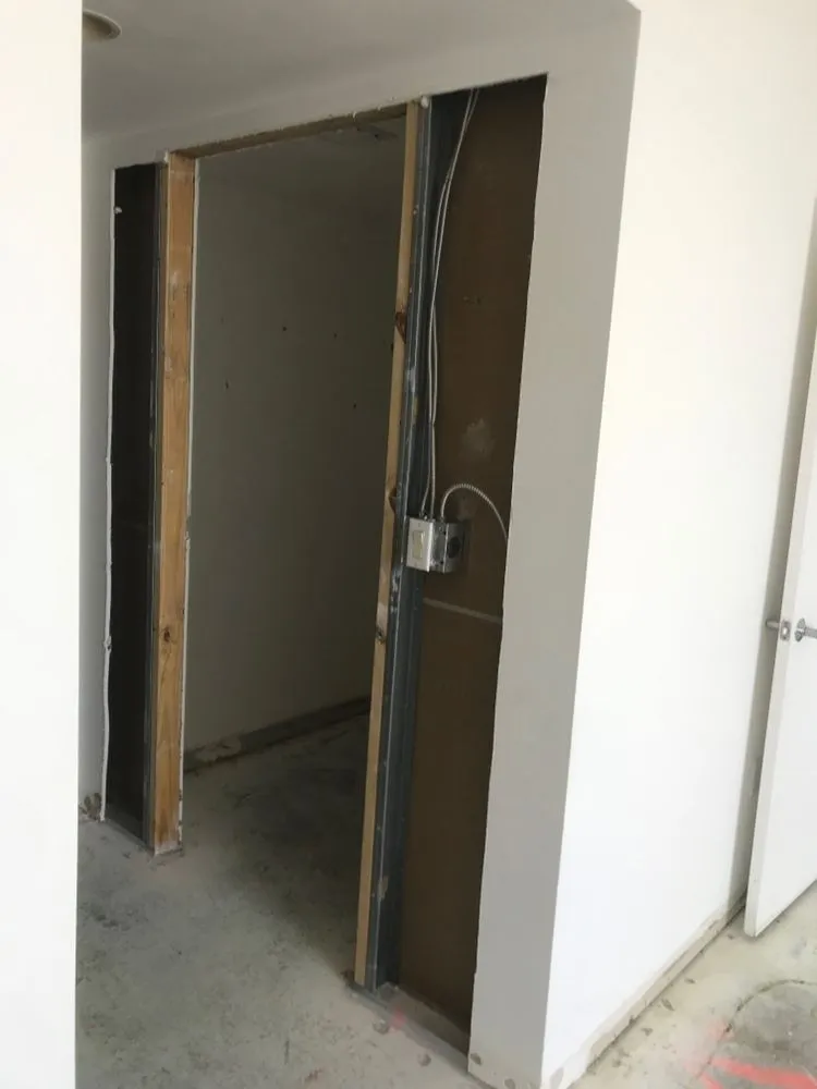 Slide of Miami Wire Guys