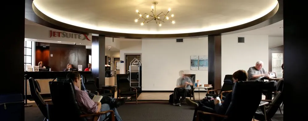 Expert electrician providing circuit breaker repair in , 