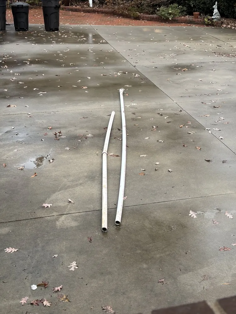 Trusted electrician providing emergency electrical service in ,