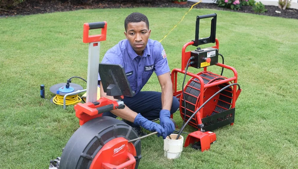 Emergency electrical service for homes in circuit breaker repair, by