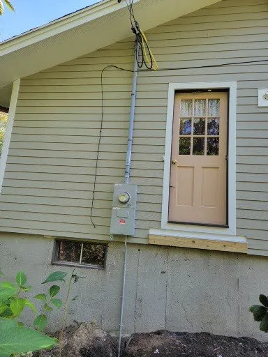 Affordable electrician providing lighting installation in , 