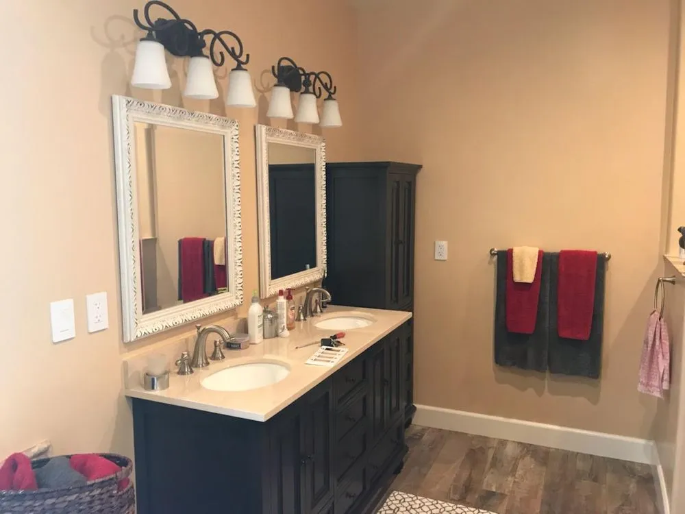 Emergency electrical repair in , by Mid Coast Contractors