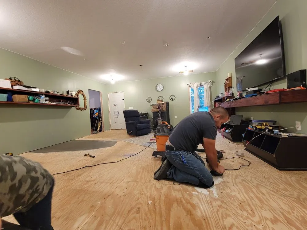 Slide of Mid-Mo Handy Solutions