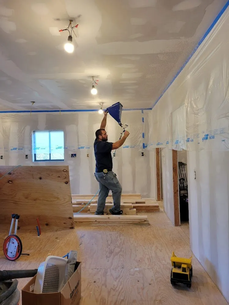 Slide of Mid-Mo Handy Solutions