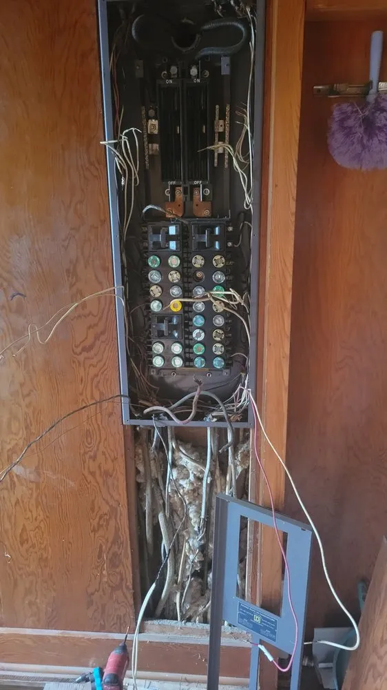 Slide of Mid South Electric