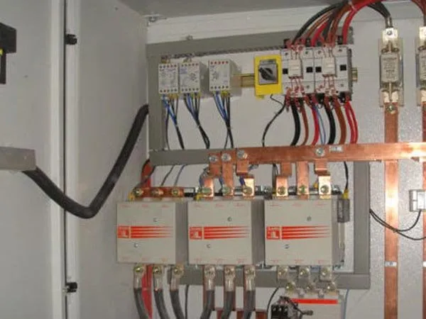 Slide of Middle Neck Electric