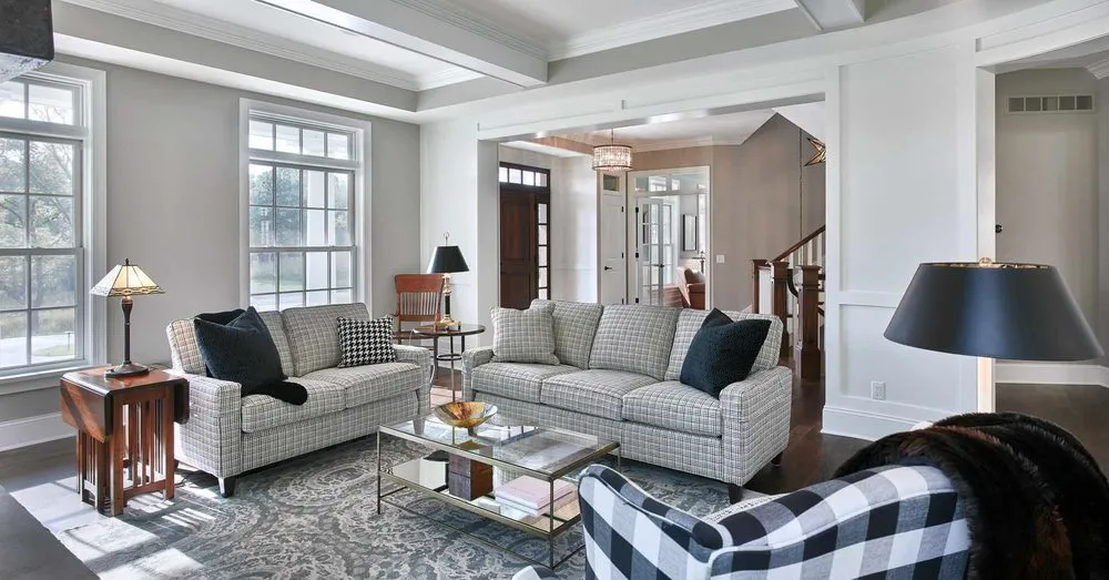 Licensed electrical service for homes in wiring installation, by