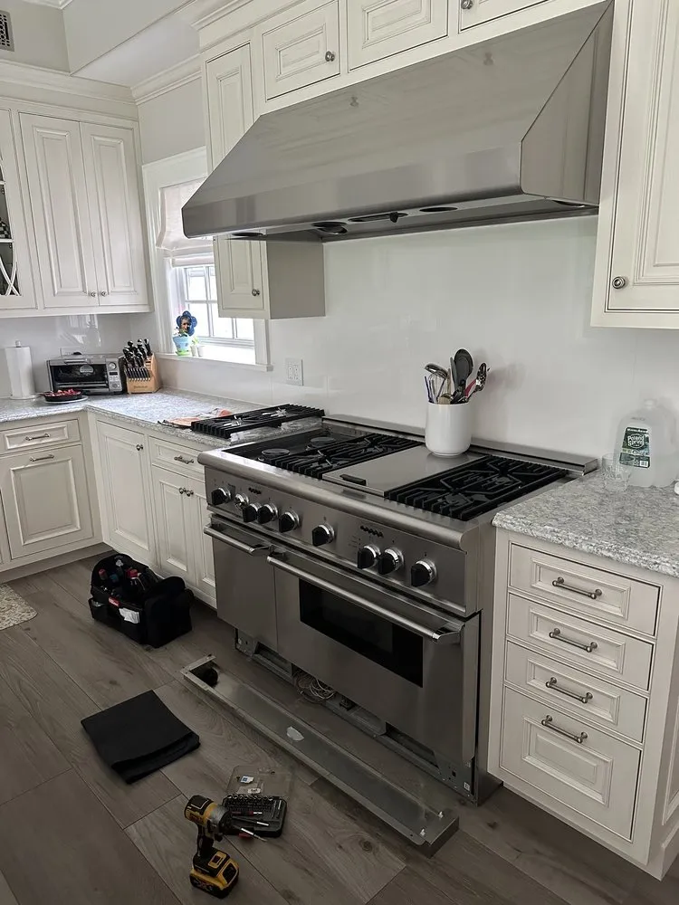 Slide of Miele USA Support