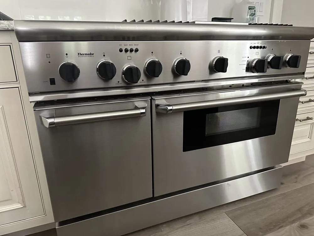 Slide of Miele USA Support