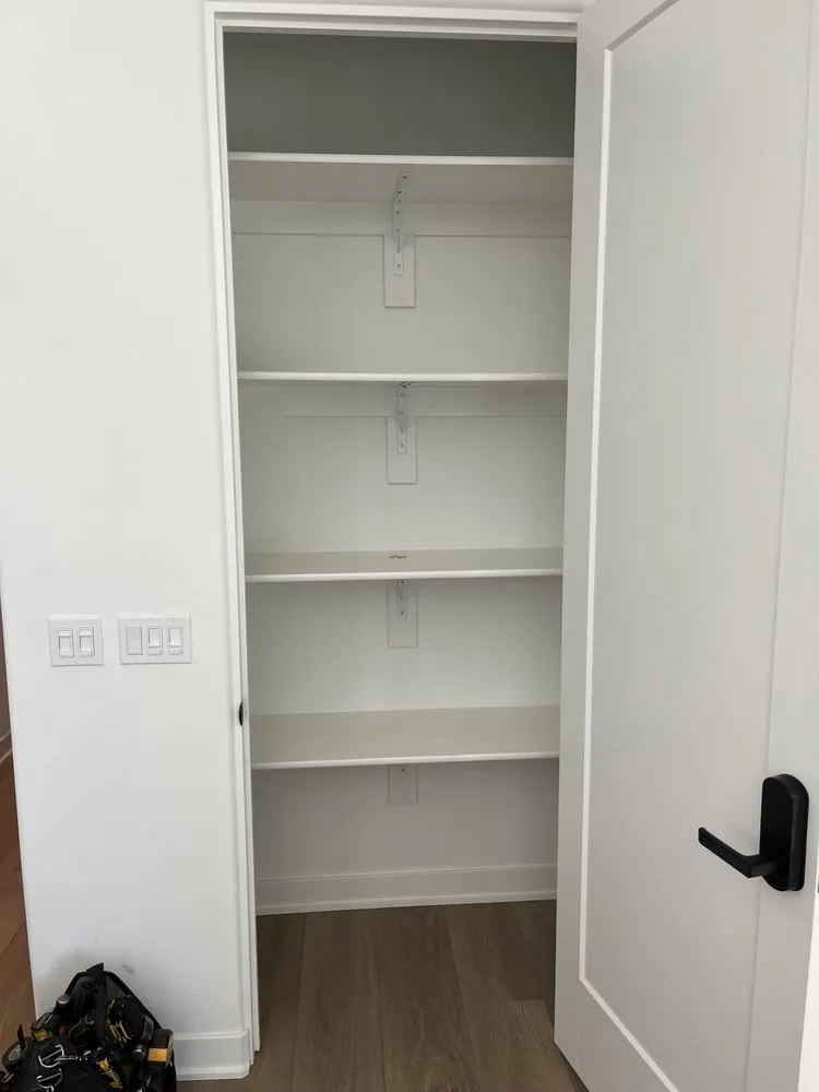 Slide of Mighty Hand Pros