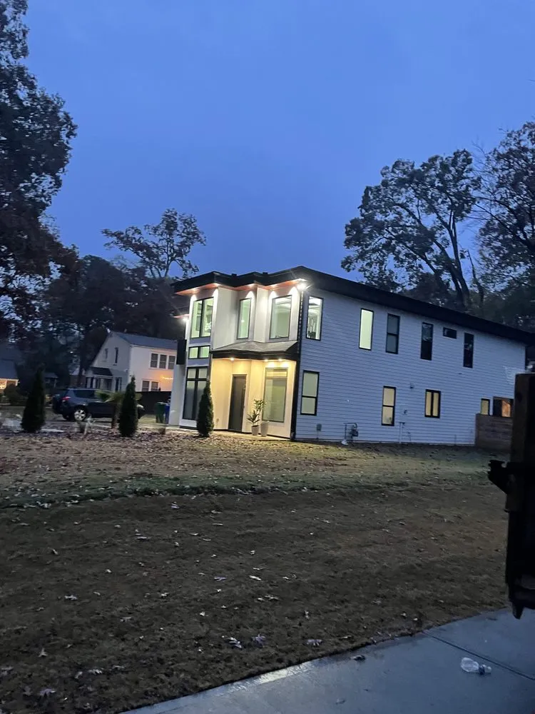 Licensed electrician providing outlet and switch repair in Lake City, GA - Migo Electric