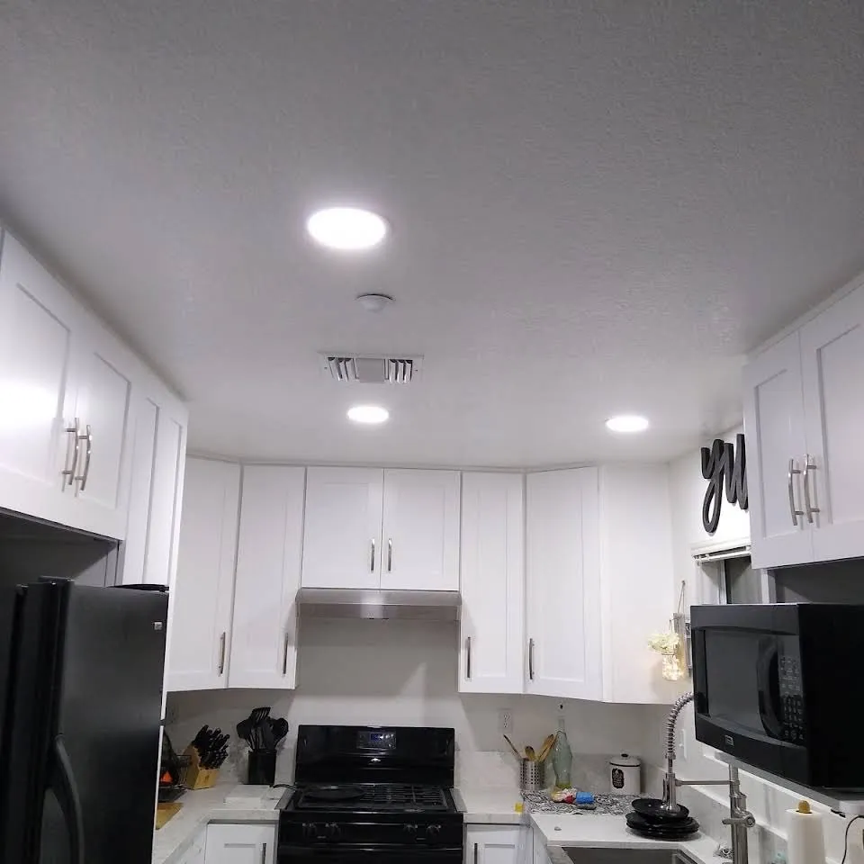 Slide of MIGS Electric