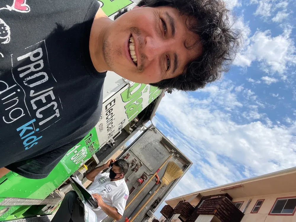 Slide of Mike Diamond Services