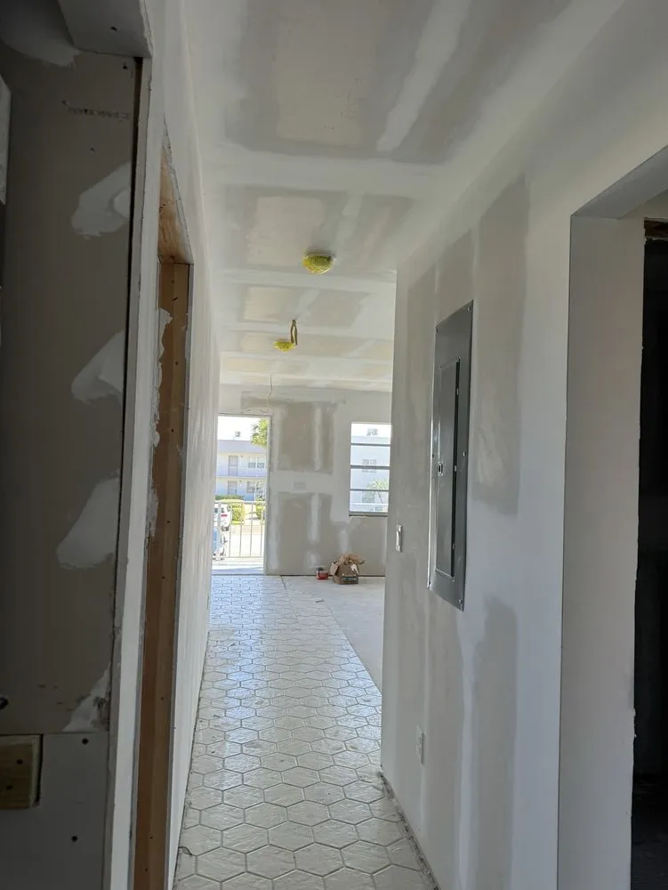 Slide of Mike Electric