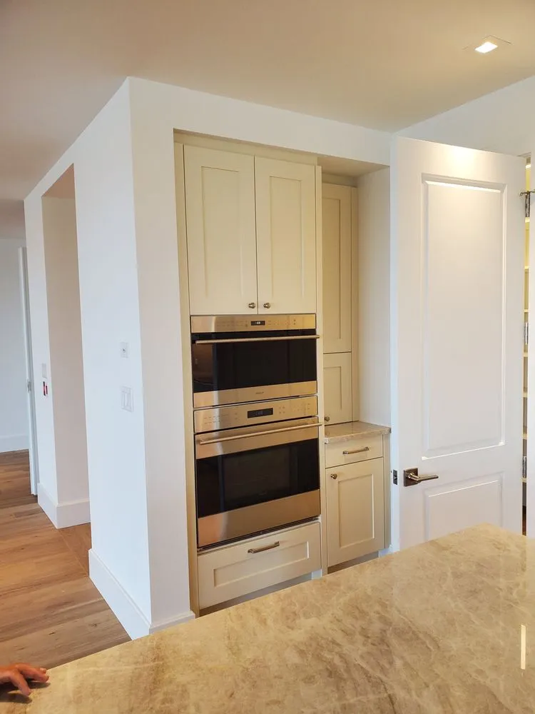 Slide of Mike Electrician