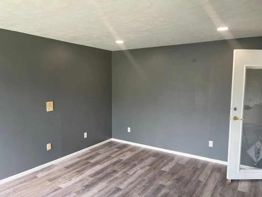 Slide of Mike Hawkins Electric