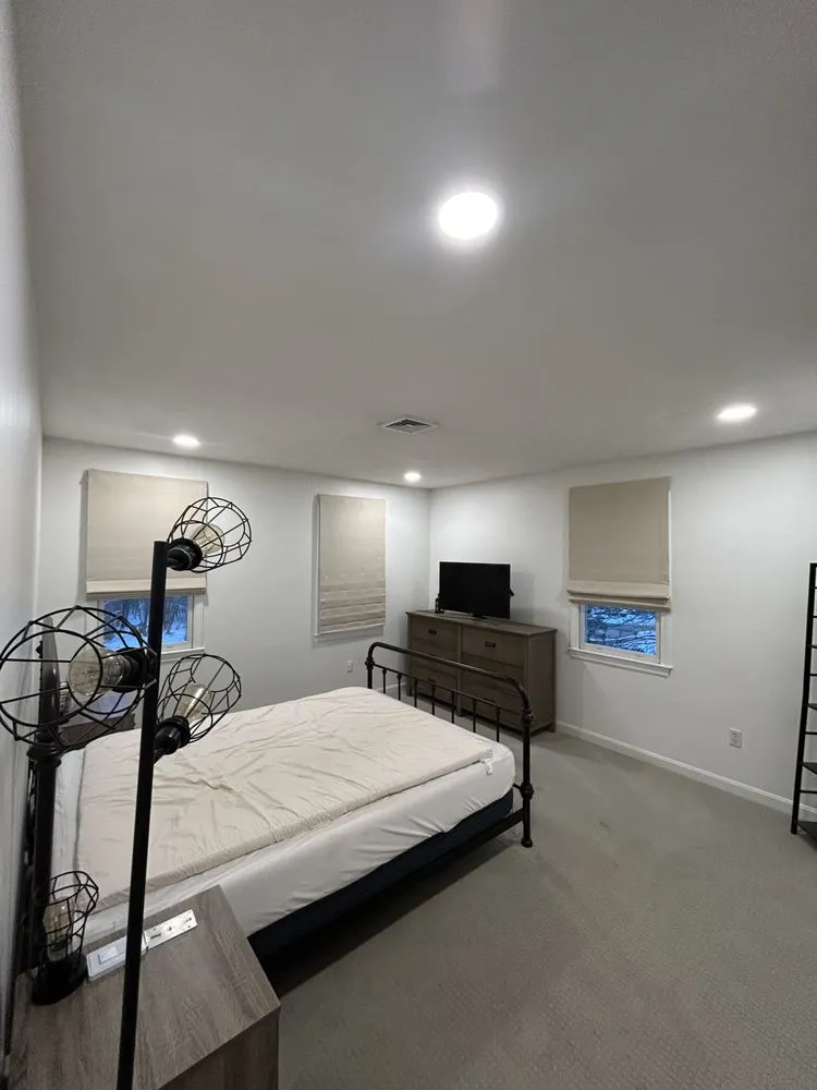 Slide of Mike Mejia Electrical