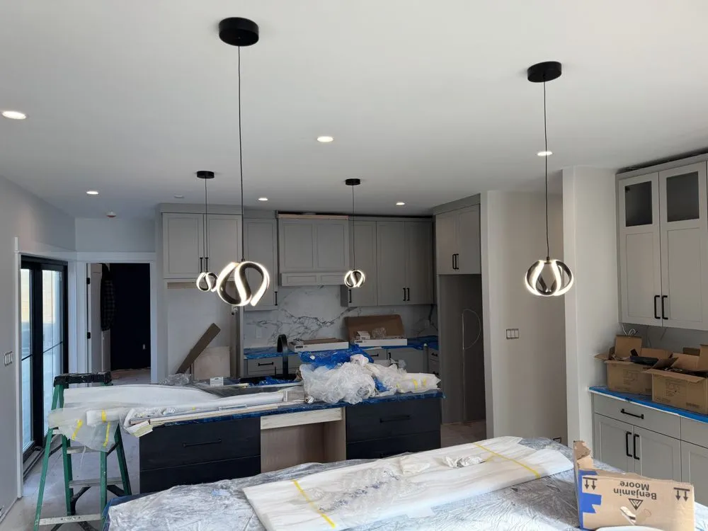 Slide of Mike Mejia Electrical