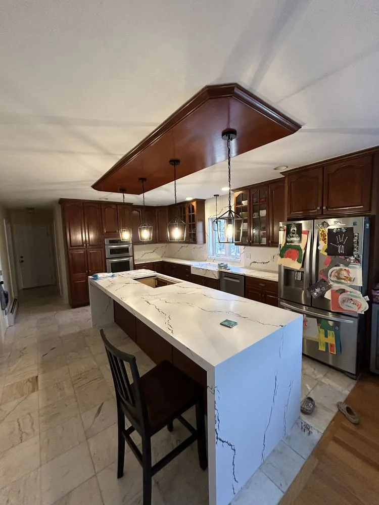 Slide of Mike Mejia Electrical