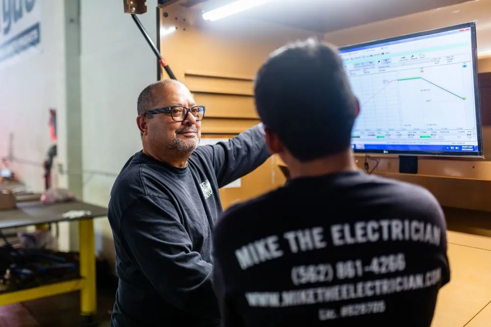 Slide of Mike The Electrician