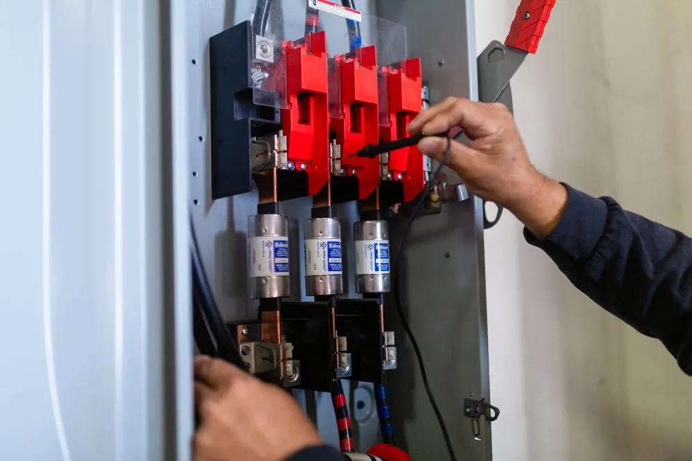 Slide of Mike The Electrician