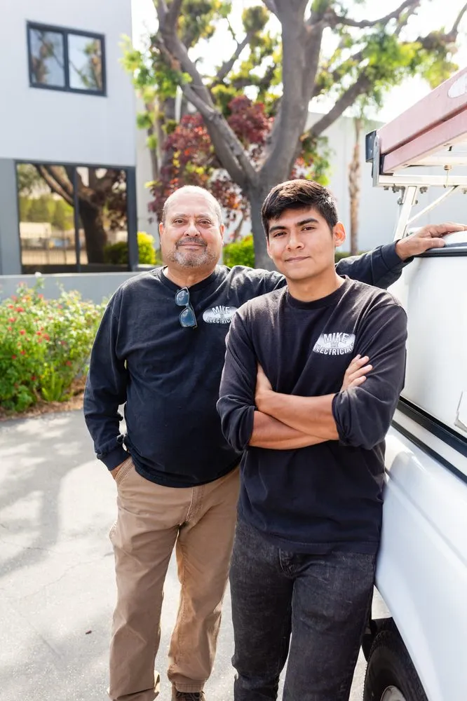 Slide of Mike The Electrician