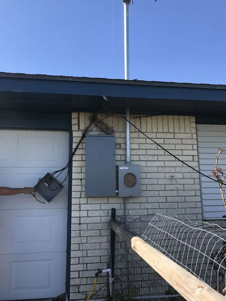 Slide of Mike the Electrician