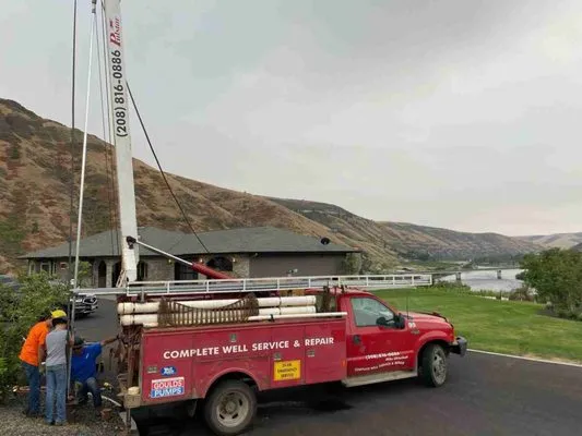 Mike Uhlenkott Well Pump Service and Repair