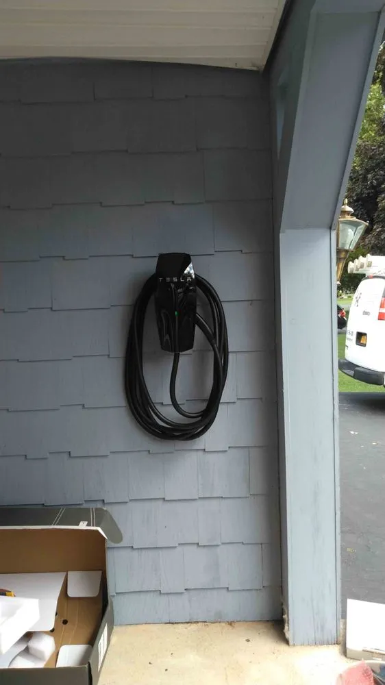 Slide of Mike Williams Electric