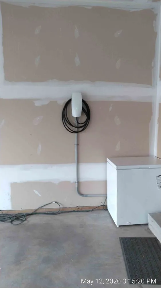 Slide of Mike Williams Electric