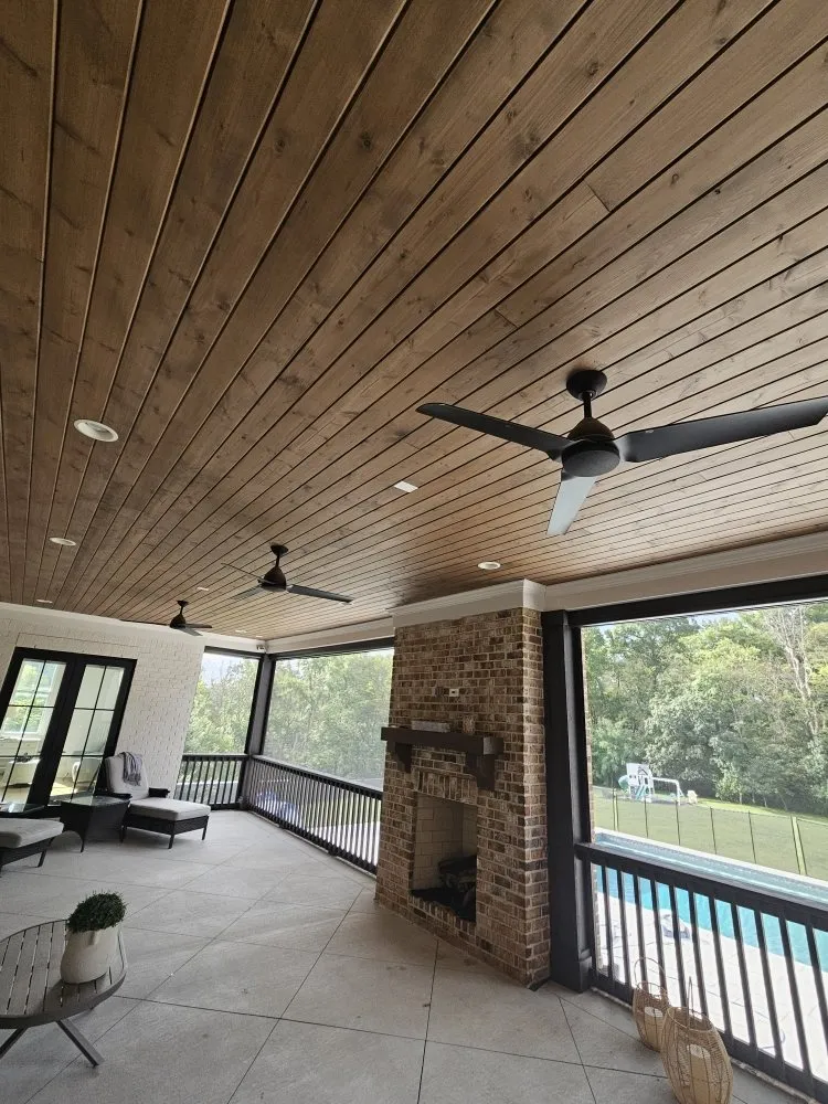 Professional electrician providing circuit breaker repair in , 