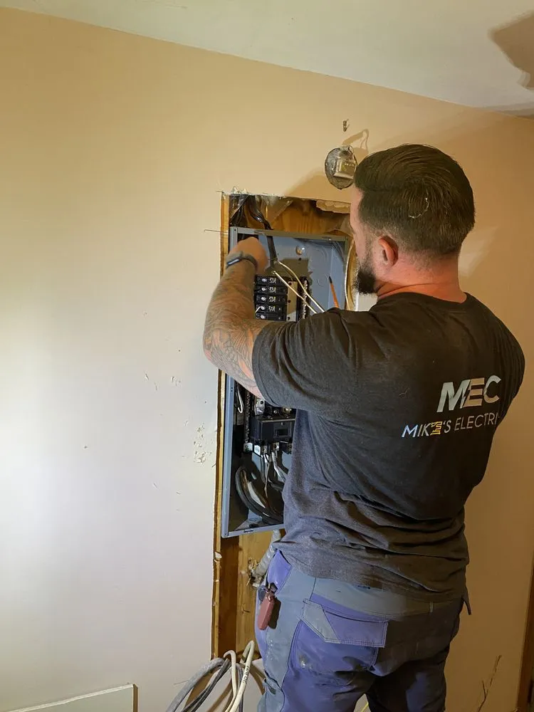 Licensed electrical service for homes in emergency electrical service, by